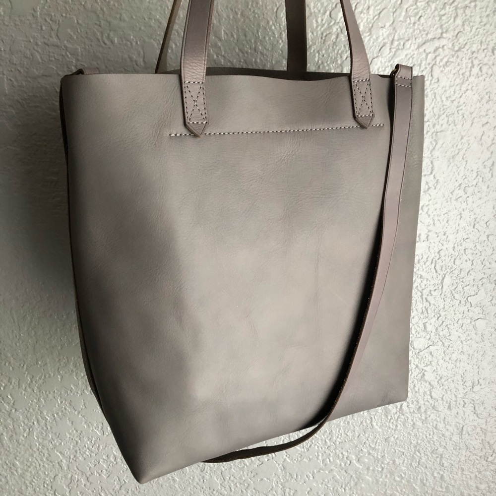 ❣️SOLD - Madewell Medium Transport Tote Stonewall - Picture 4 of 8